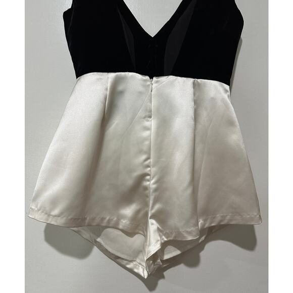For Love and Lemons Drew Velvet Romper Black White Size Medium NWT Satin Shorts - Picture 13 of 16